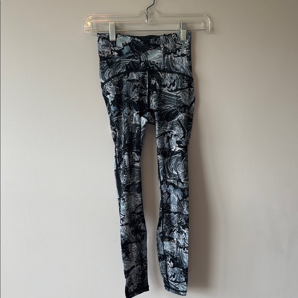 Lululemon leggings, size 2